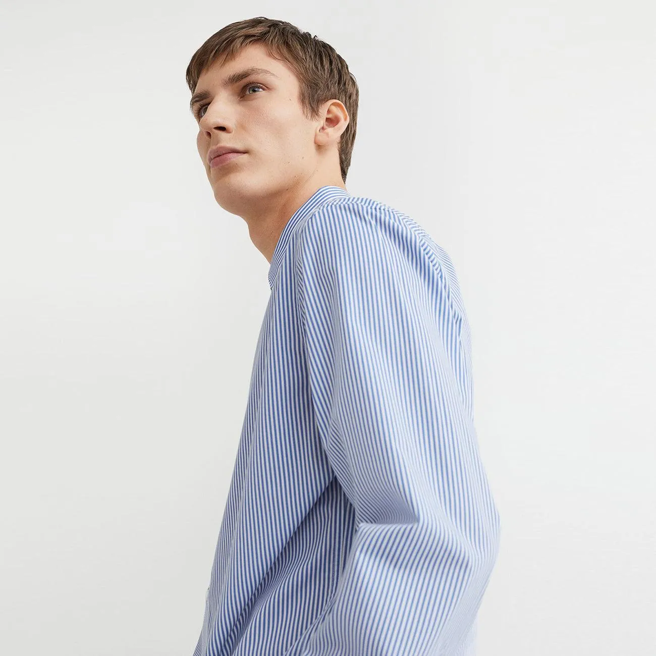 Men Premium Quality Slim Fit Blue Lining Casual Shirt (HM-120147)