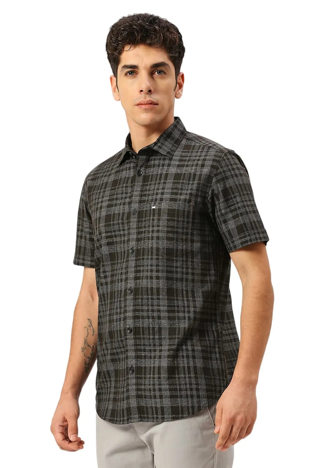 Slim Fit Cotton Twill Grindle Checks Halfsleeves Shirt