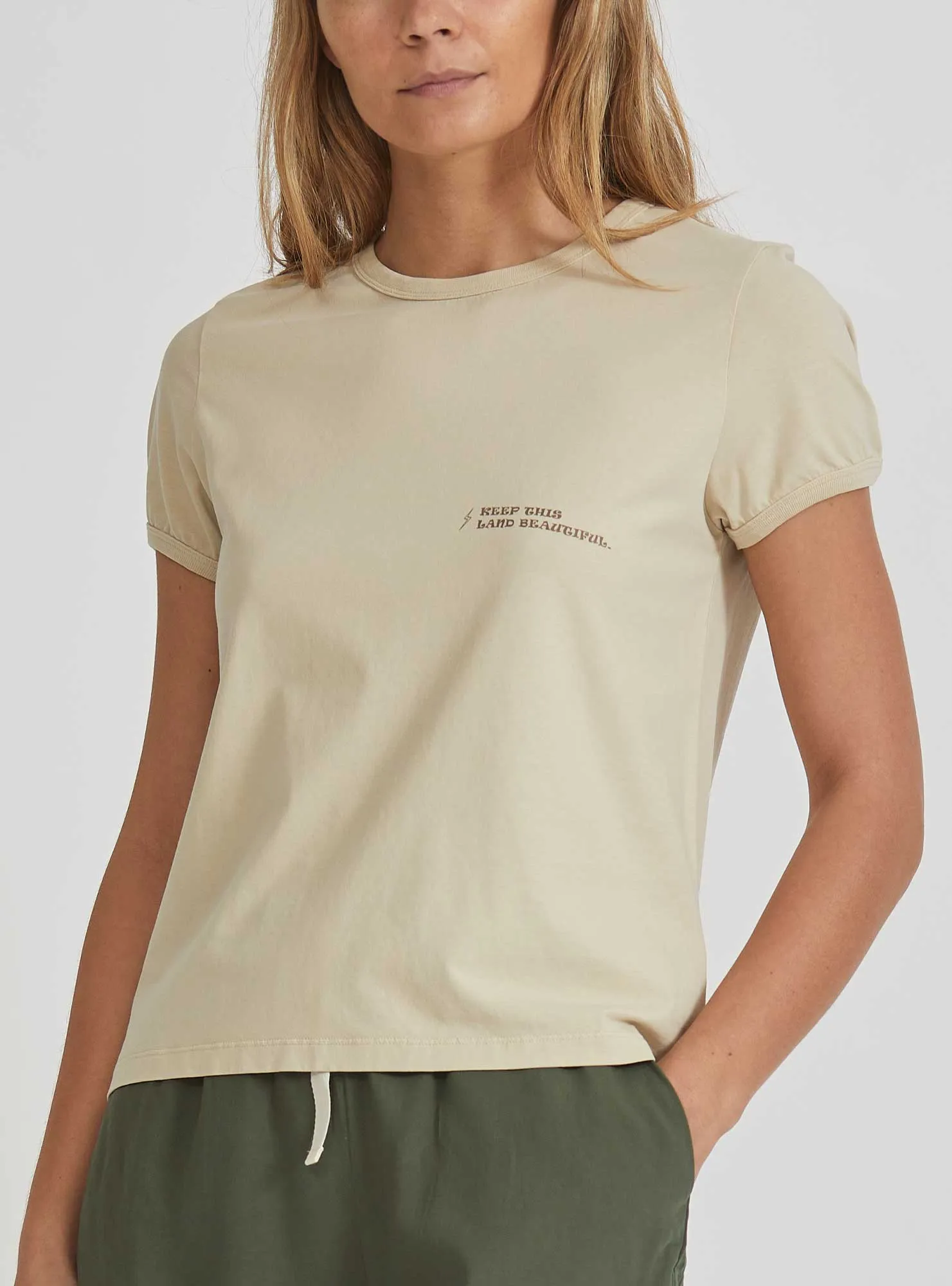 T-SHIRT WITH PRINT ON THE CHEST